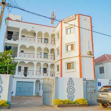 Mgm Apartments Gambia Kololi Extérieur photo