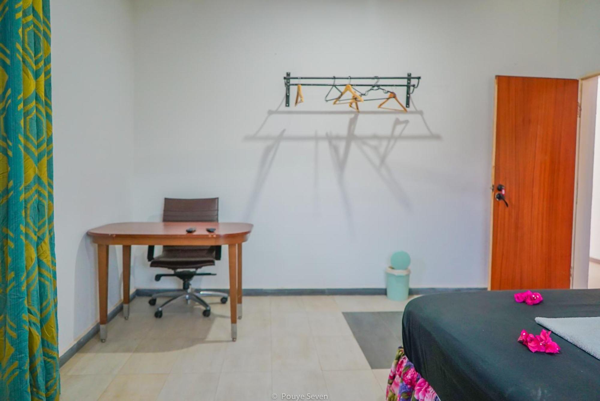 Mgm Apartments Gambia Kololi Extérieur photo