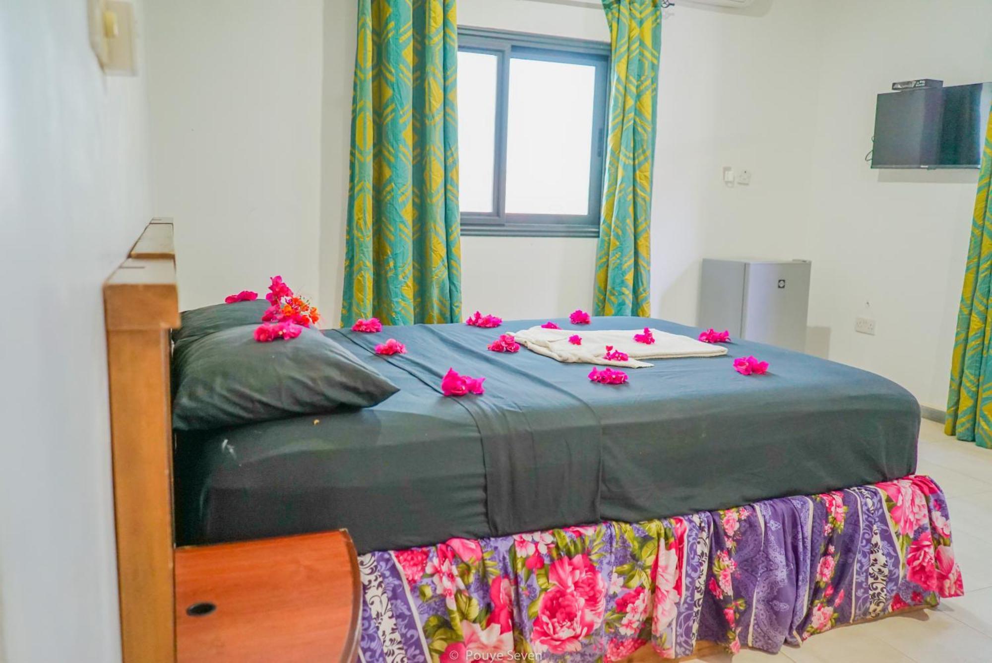 Mgm Apartments Gambia Kololi Extérieur photo